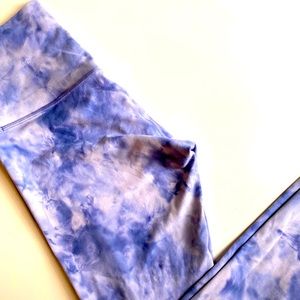 Tie-dye Lululemon Align Leggings